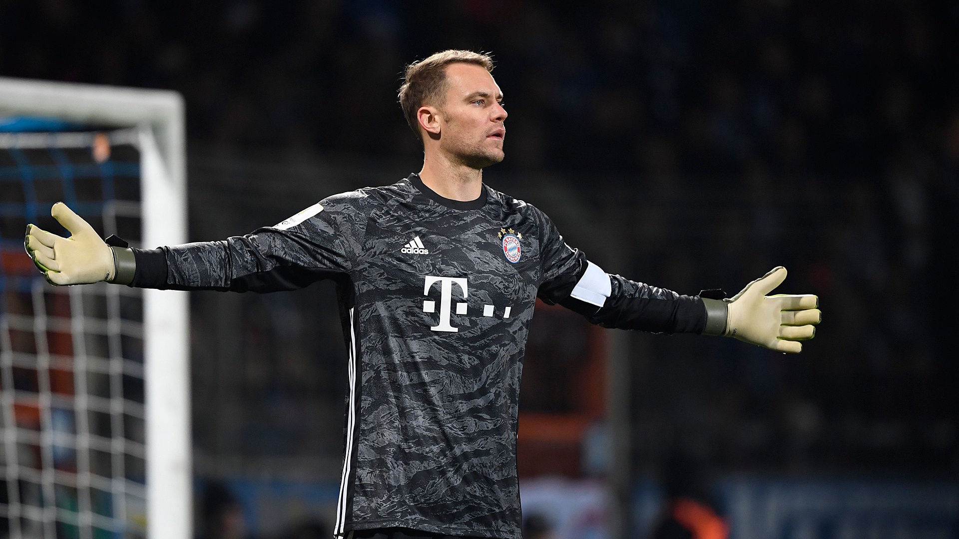 FC Bayern m ü nchen brankář Manuel Neuer konečné rozhodnutí